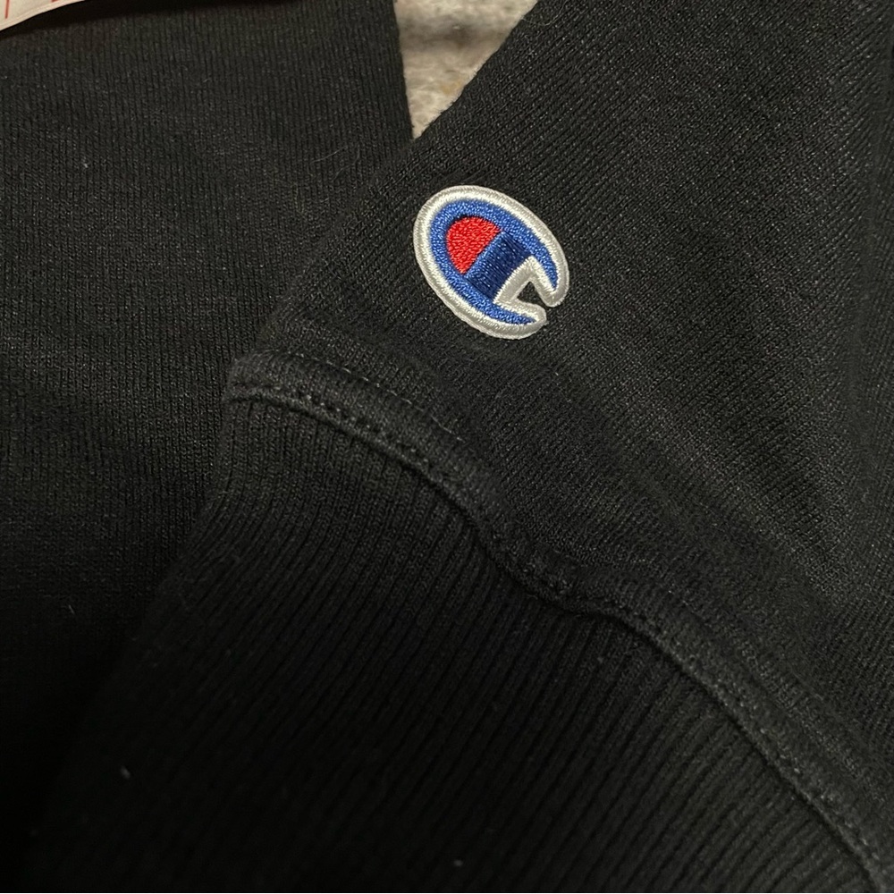 Champion Black Crewneck Sweatshirt Men’s Medium - Picture 11 of 11